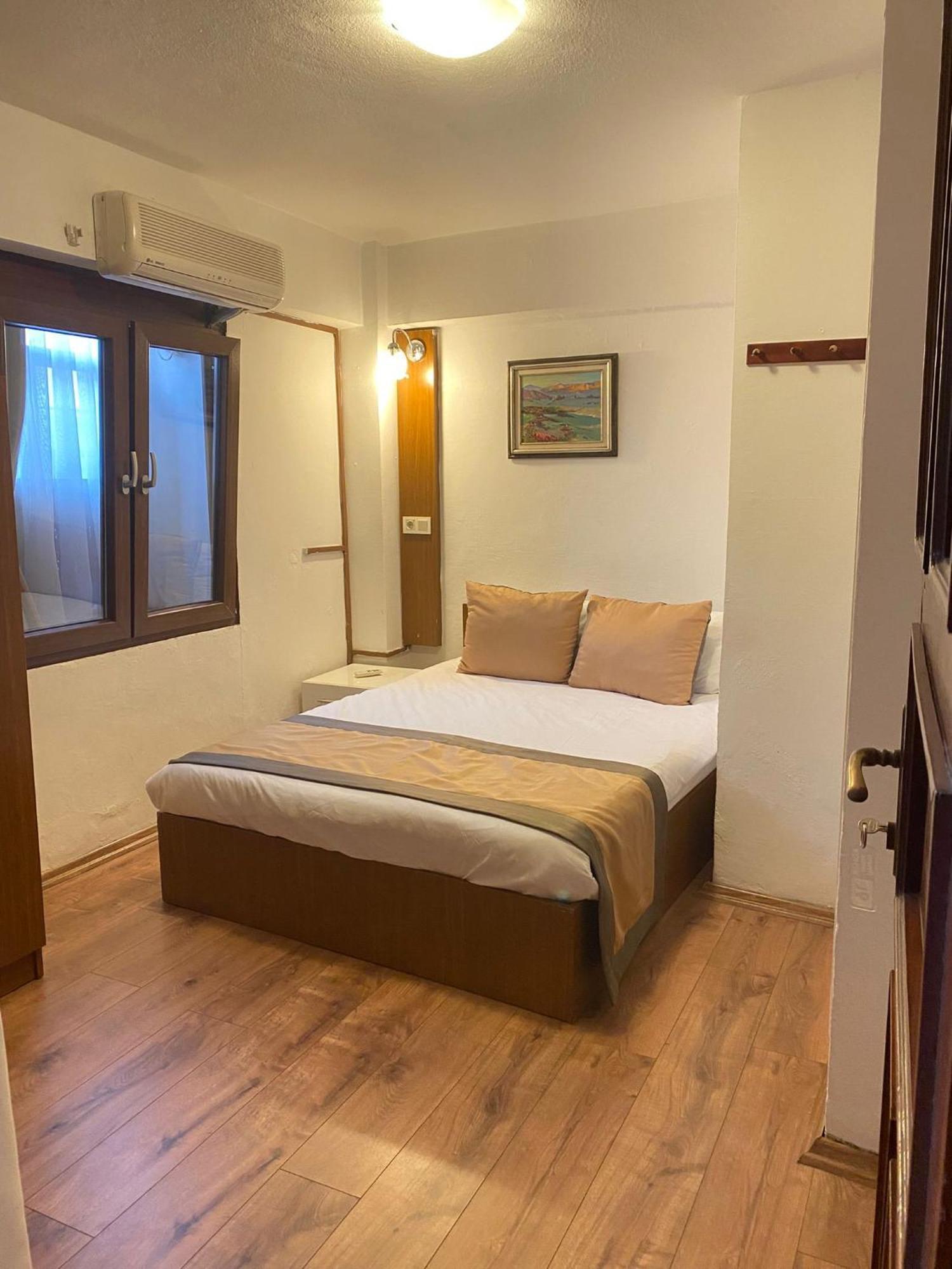 Konak Hotel Kaleici Antalya Buitenkant foto