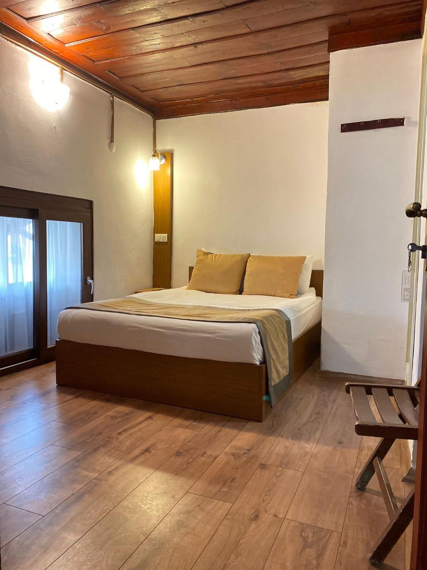 Konak Hotel Kaleici Antalya Buitenkant foto