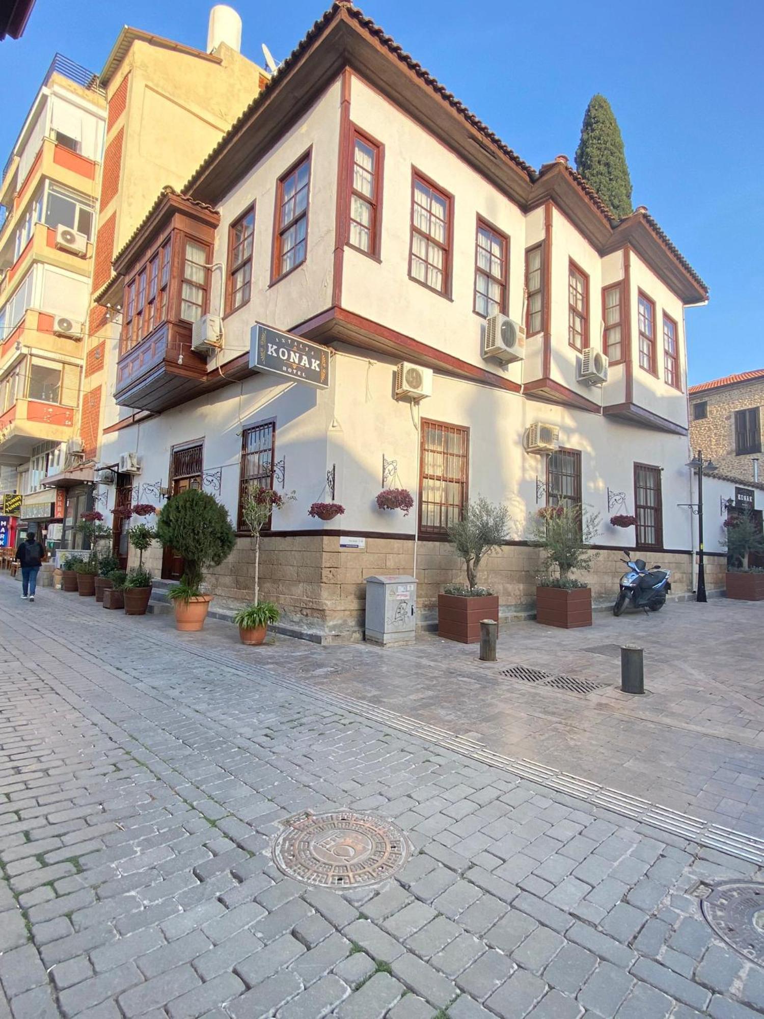 Konak Hotel Kaleici Antalya Buitenkant foto